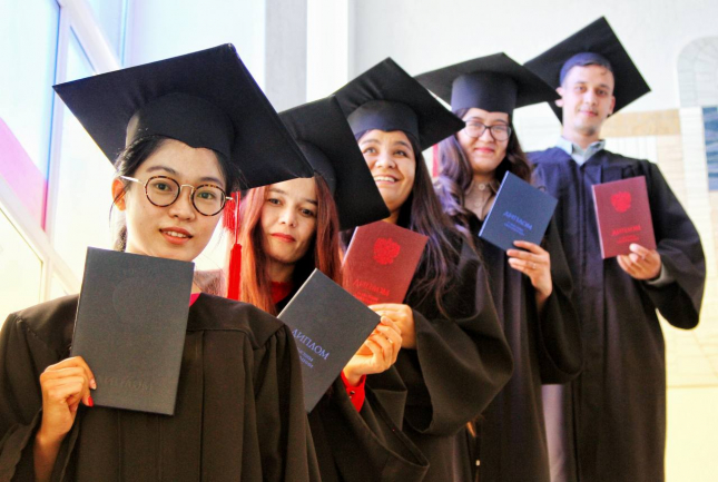 Обучение иностранных граждан по программам бакалавриата, магистратуры и аспирантуры